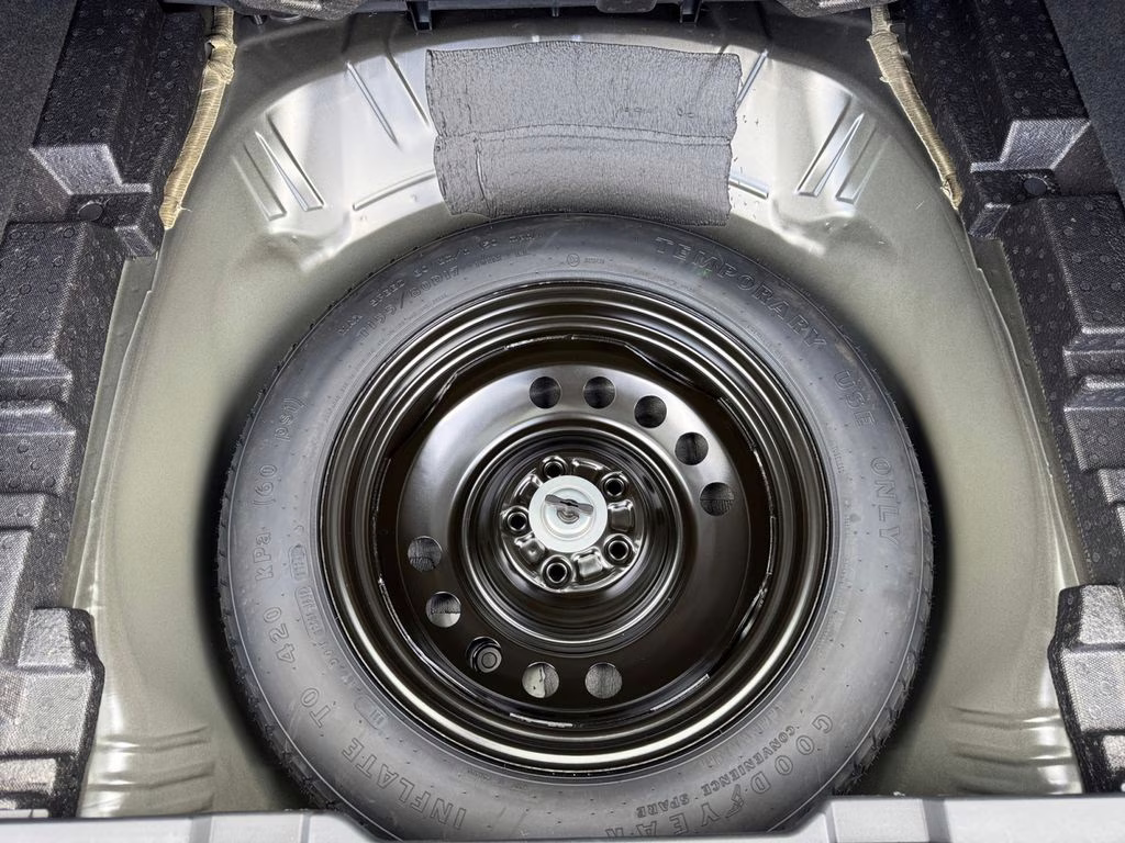 2024 Crystal Black Silica Subaru Outback Premium AWD SUV