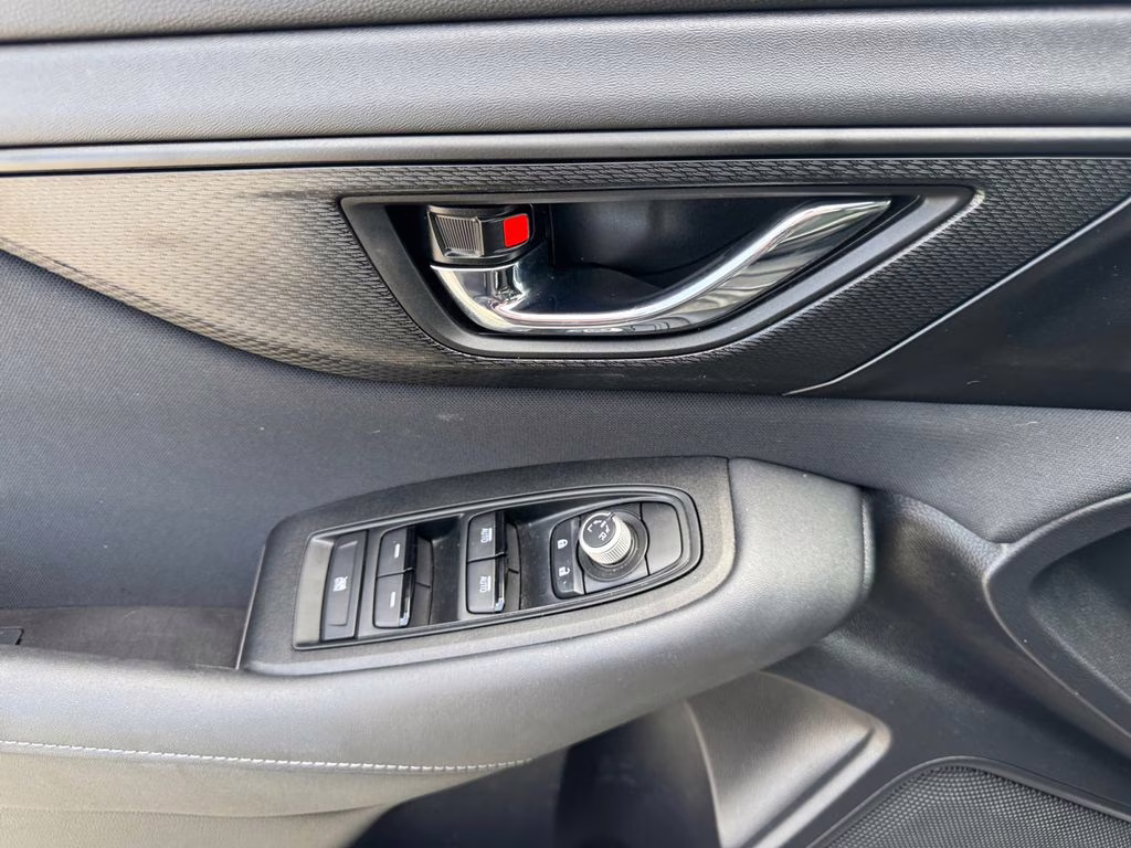 2024 Crystal Black Silica Subaru Outback Premium AWD SUV