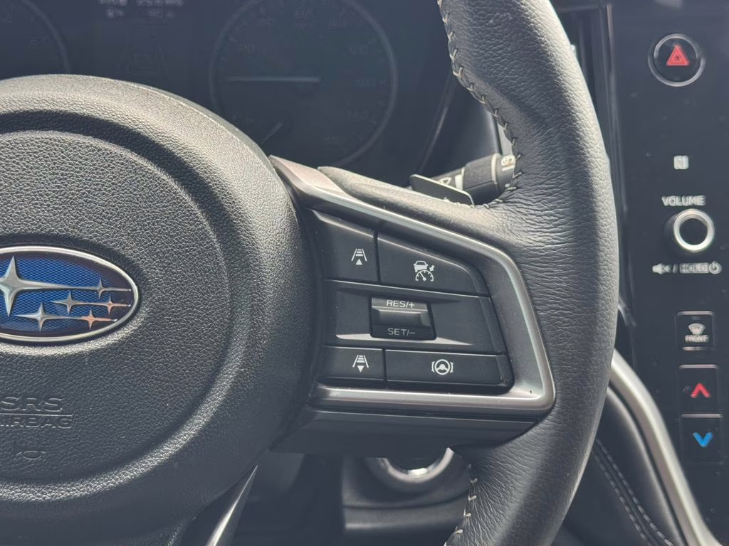 2024 Crystal Black Silica Subaru Outback Premium AWD SUV