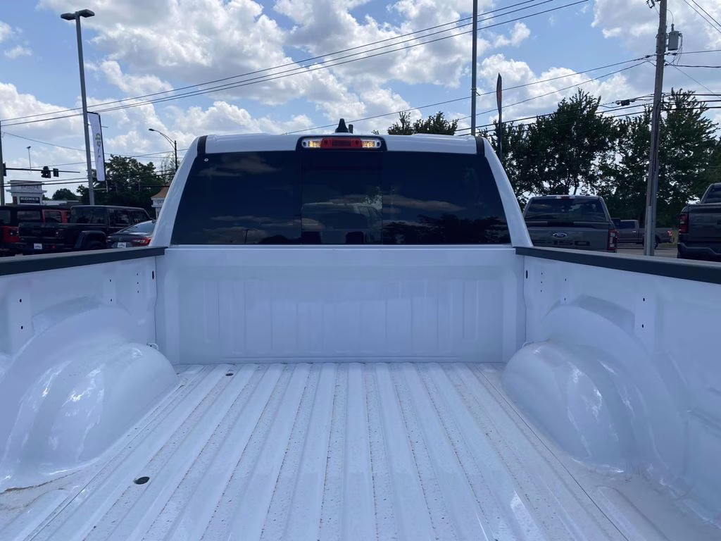2026 Bright White Clearcoat Ram 1500 Express 4X4 Truck