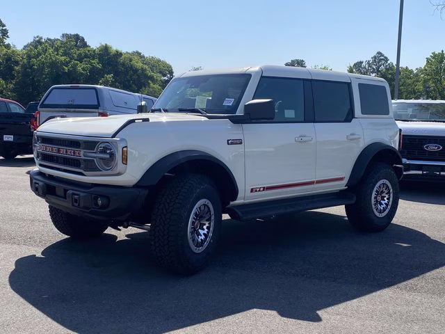 2026 Wimbledon White Ford Bronco Outer Banks 4X4 SUV