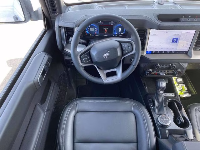 2026 Oxford White Ford Bronco Outer Banks 4X4 SUV