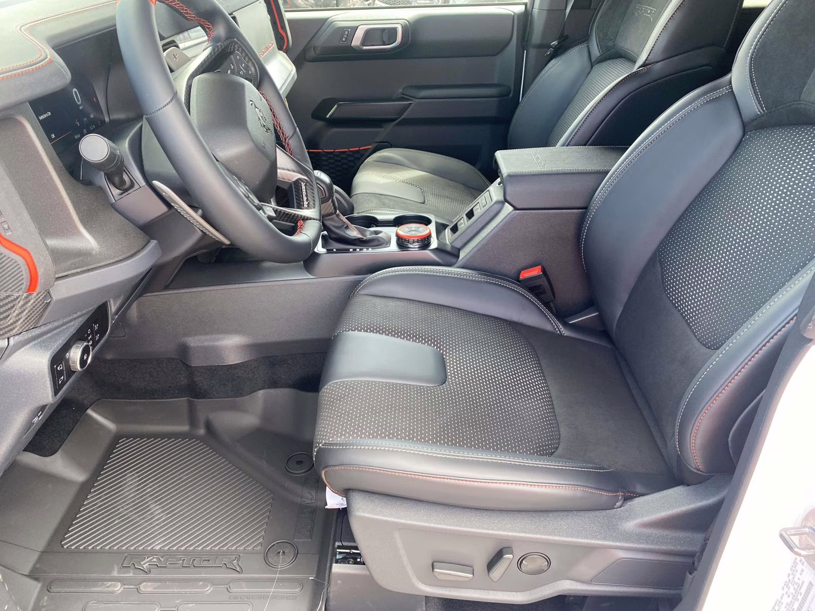 2026 Oxford White Ford Bronco Raptor 4X4 SUV