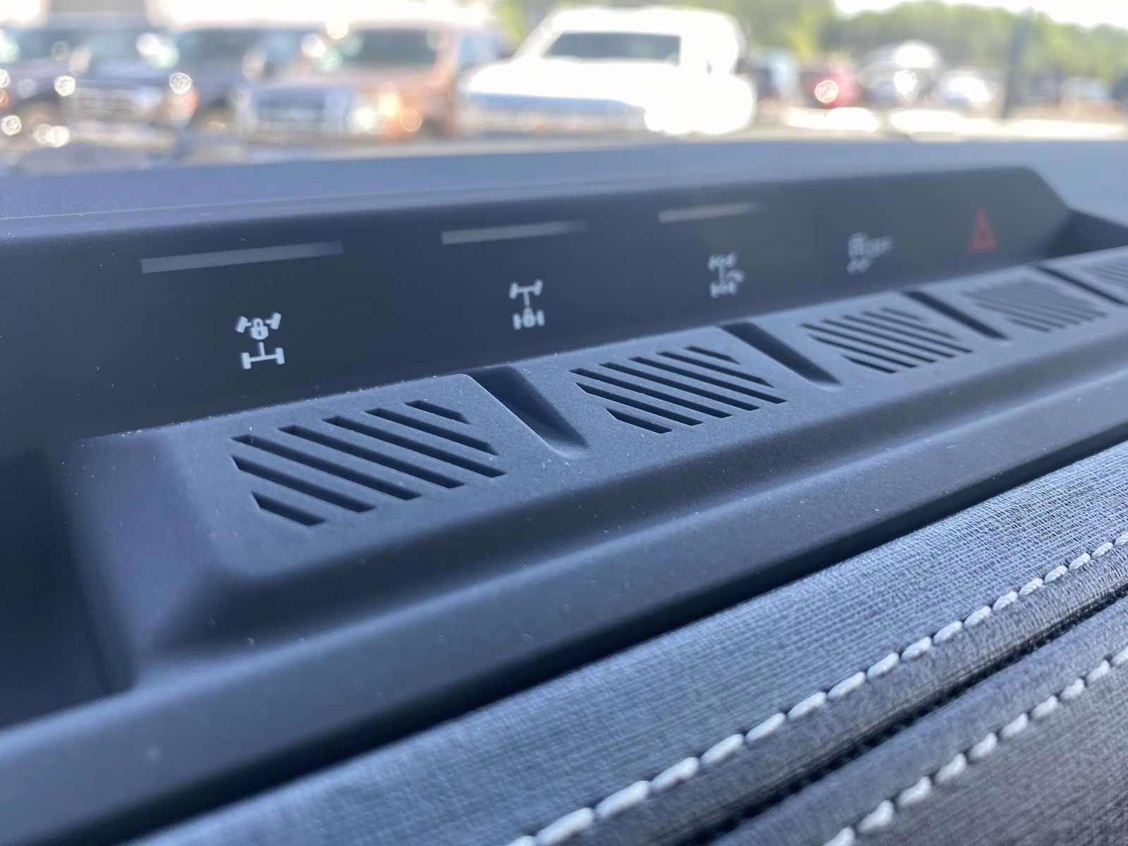 2026 Wimbledon White Ford Bronco Outer Banks 4X4 SUV