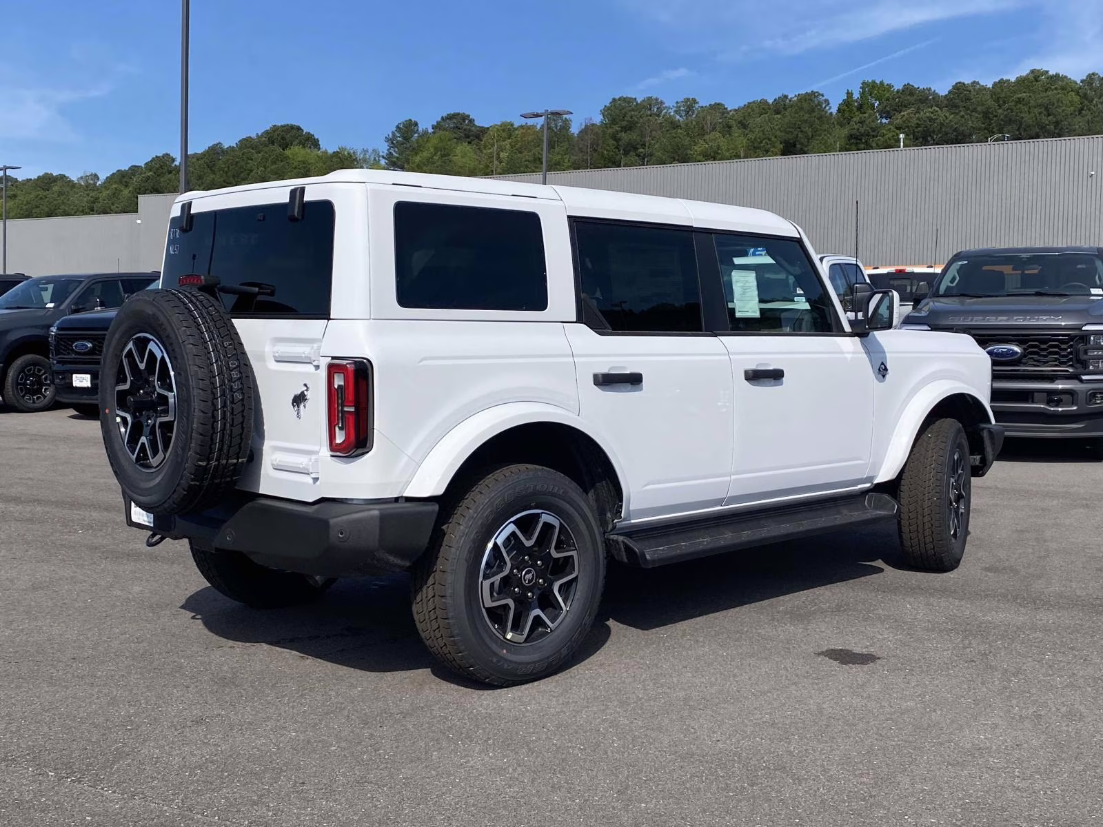 2026 Oxford White Ford Bronco Outer Banks 4X4 SUV