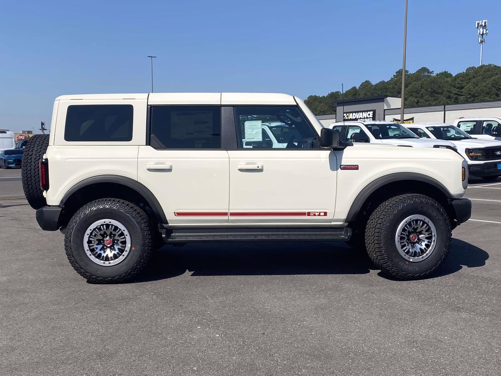 2026 Wimbledon White Ford Bronco Outer Banks 4X4 SUV