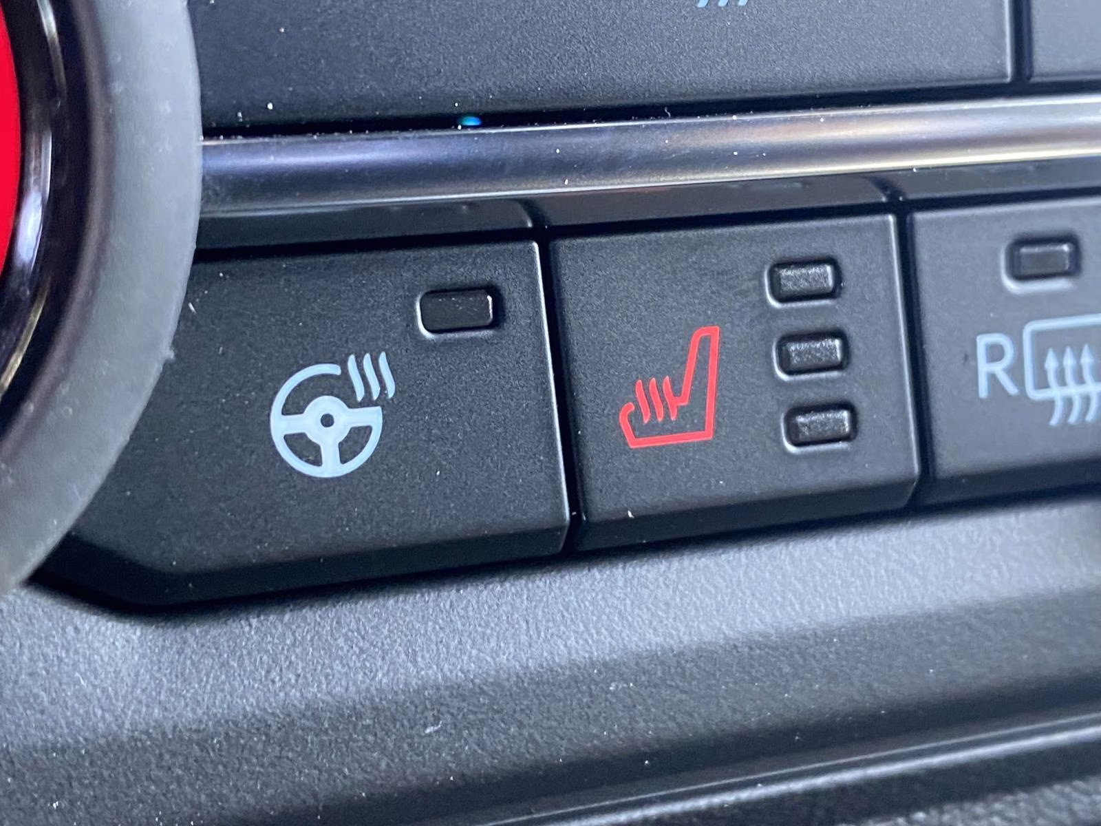 2026 Wimbledon White Ford Bronco Outer Banks 4X4 SUV