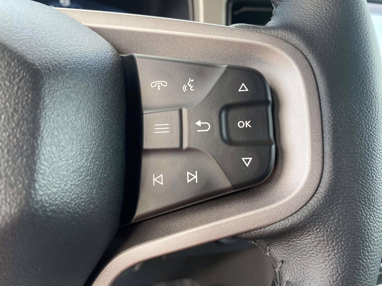 2026 Gray Ford Bronco Outer Banks 4X4 SUV