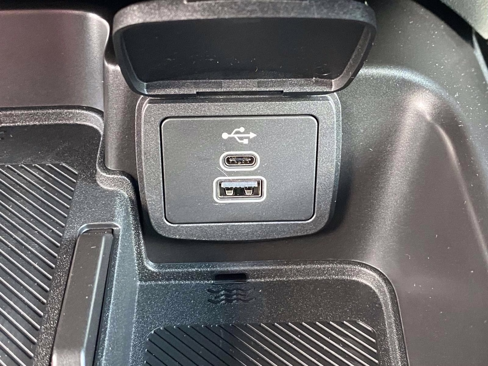 2026 Gray Ford Bronco Outer Banks 4X4 SUV