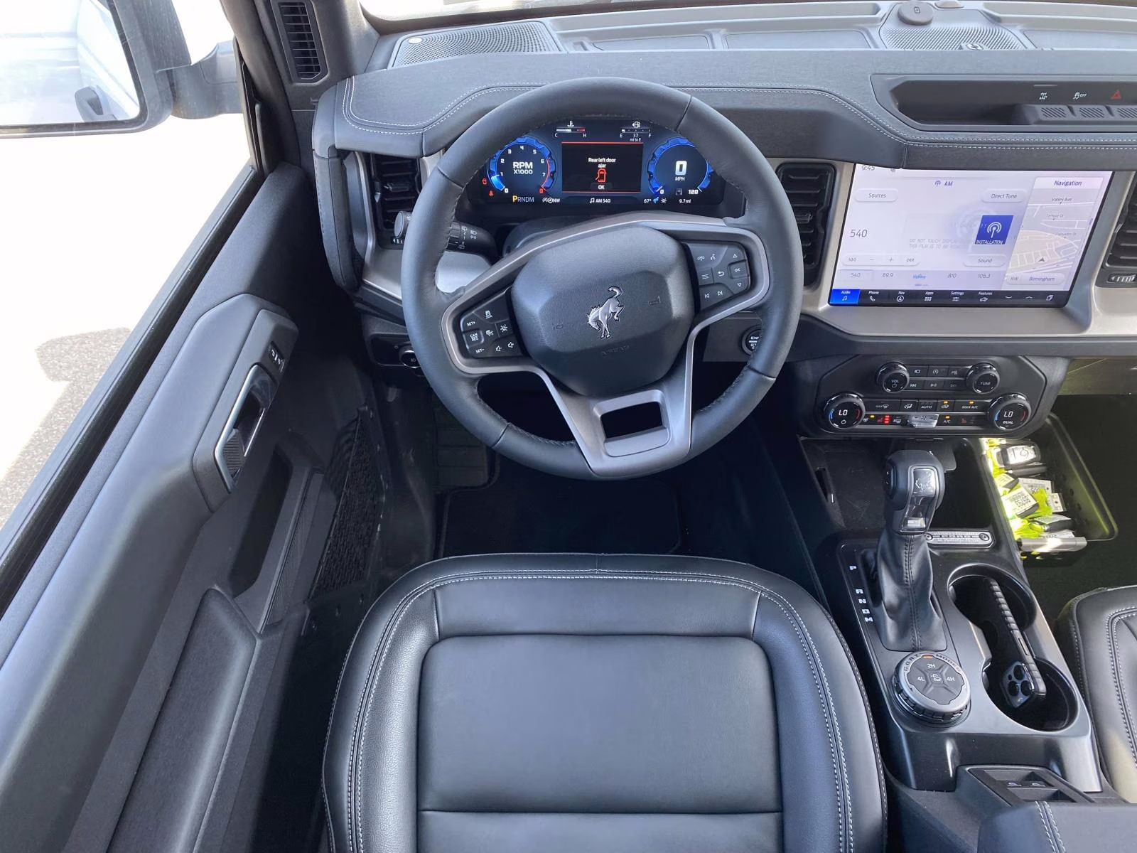 2026 Oxford White Ford Bronco Outer Banks 4X4 SUV