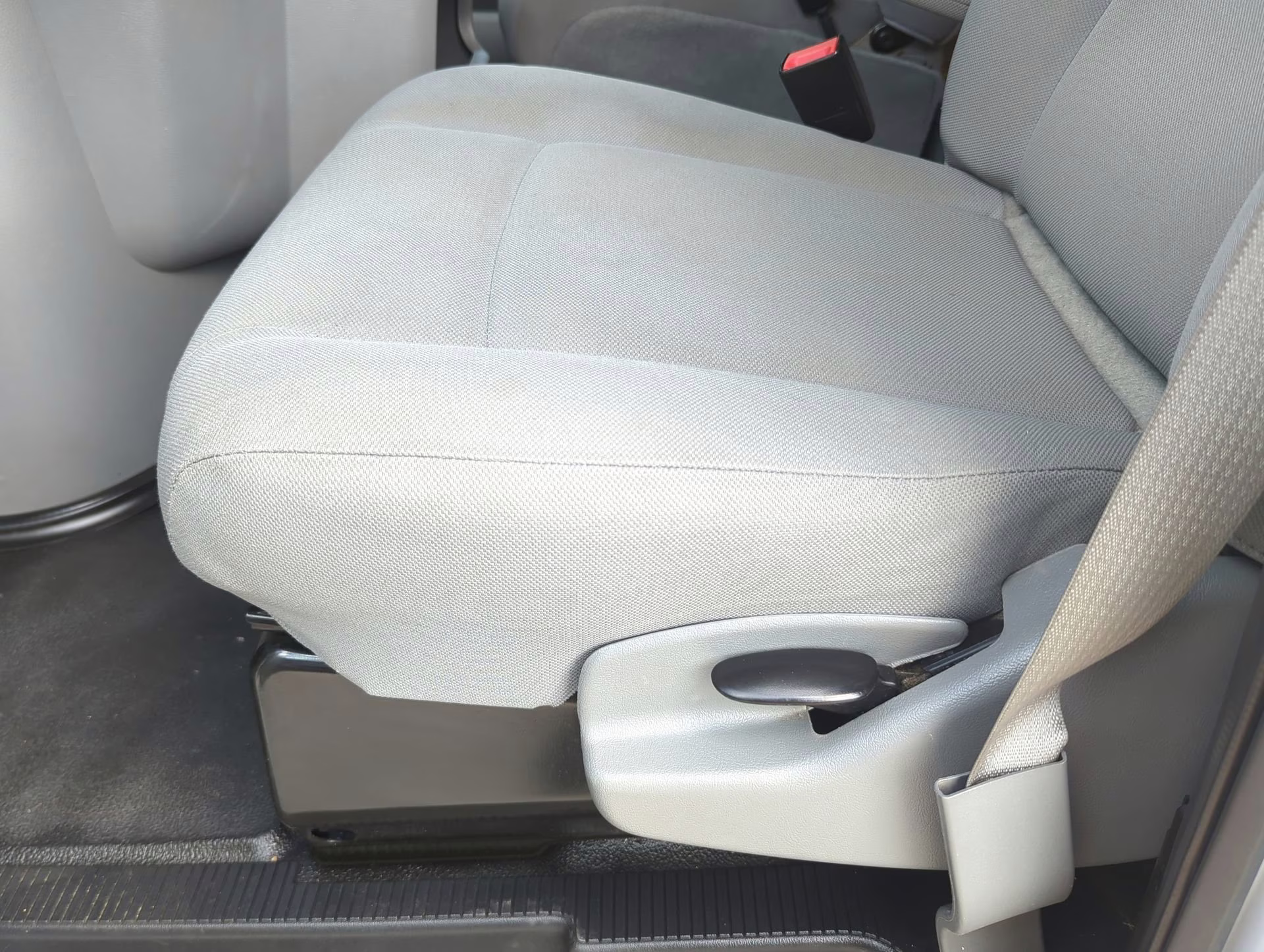 2019 Oxford White Ford E-Series Cutaway RWD Specialty