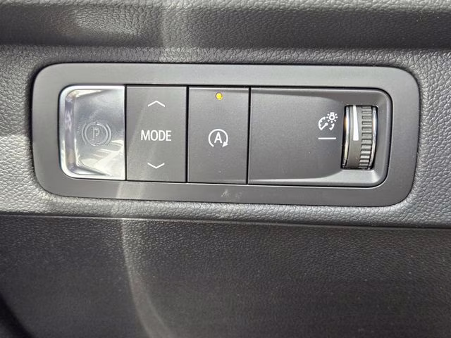 2026 Mosaic Black Metallic Chevrolet Traverse LT FWD SUV