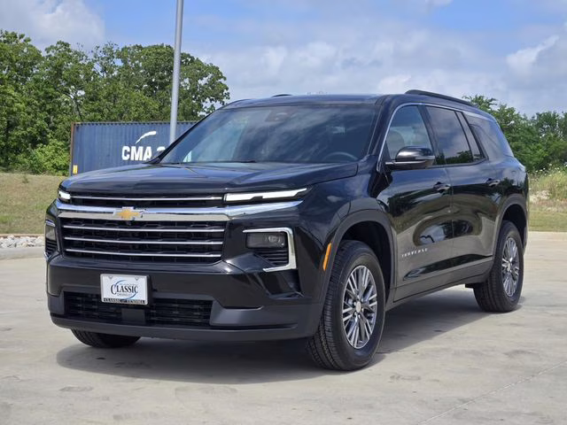 2026 Mosaic Black Metallic Chevrolet Traverse LT FWD SUV