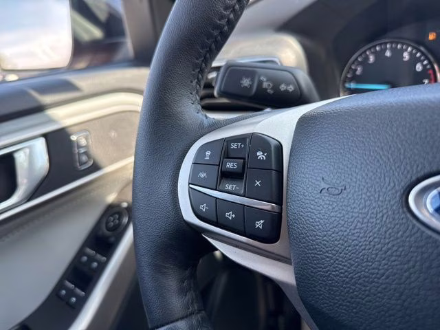 2024 Red Metallic Ford Explorer XLT 4X4 SUV