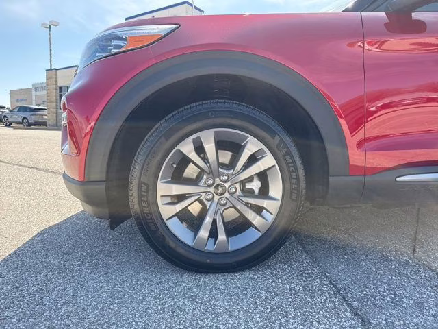 2024 Red Metallic Ford Explorer XLT 4X4 SUV