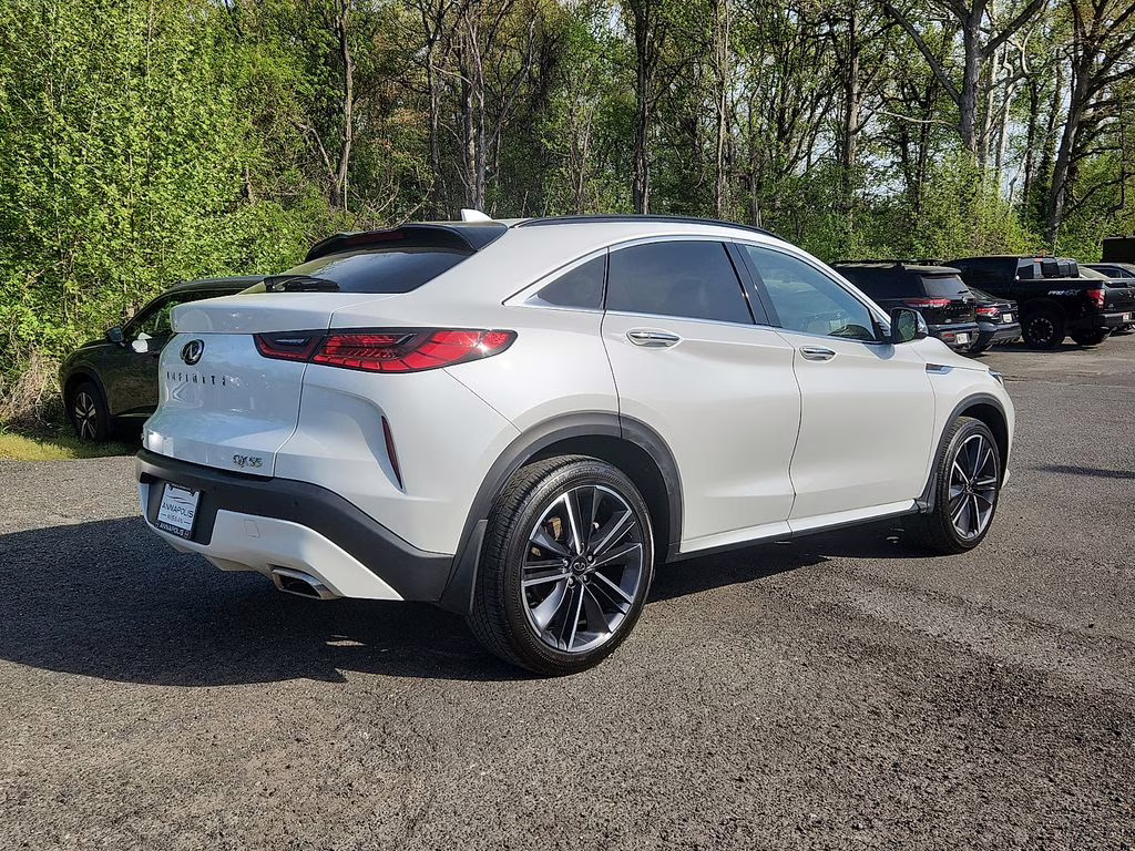 2023 Radiant White INFINITI QX55 LUXE AWD SUV