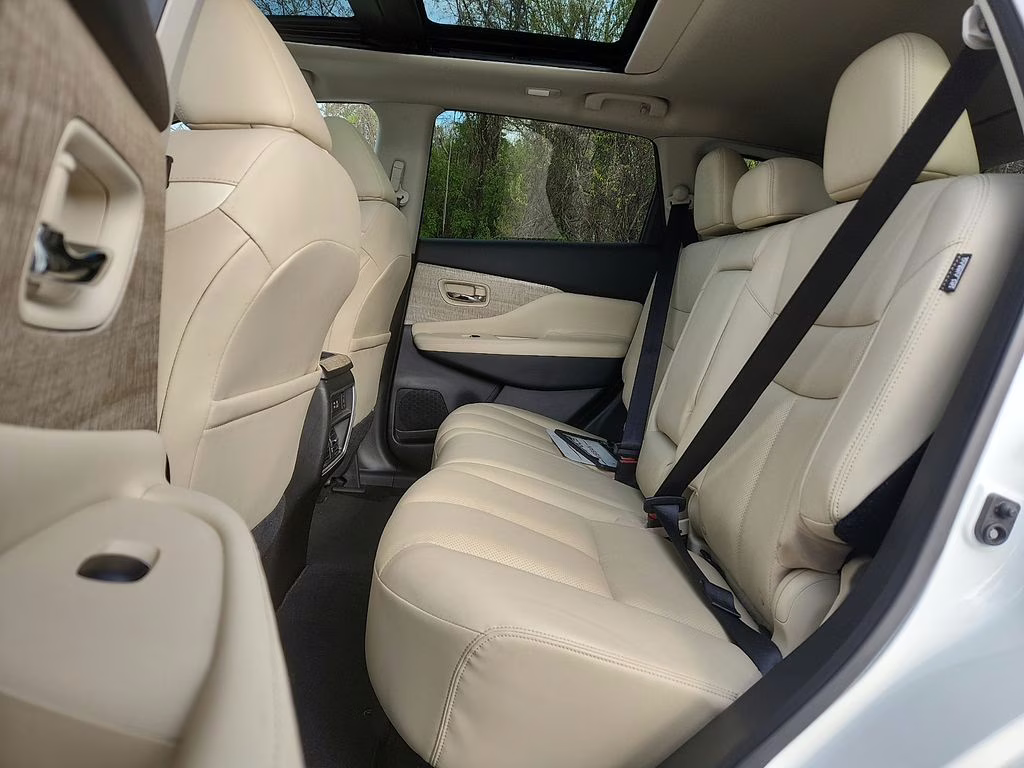 2023 Pearl White Tricoat Nissan Murano SL AWD SUV