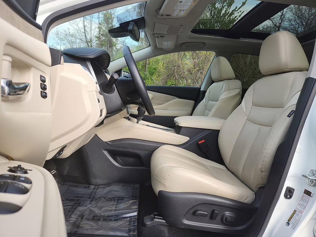 2023 Pearl White Tricoat Nissan Murano SL AWD SUV