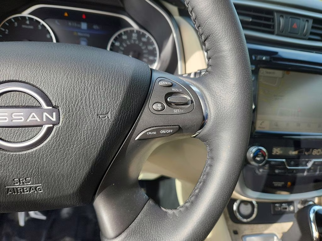 2023 Pearl White Tricoat Nissan Murano SL AWD SUV