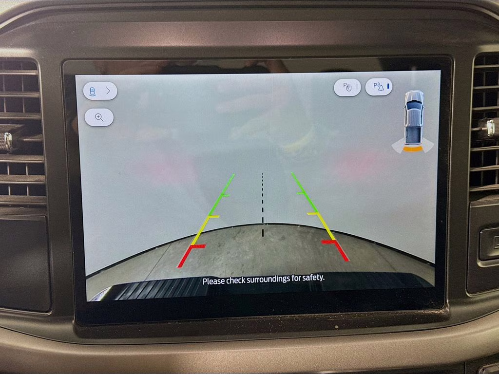 2025 Oxford White Ford F-150 XLT 4X4 Truck