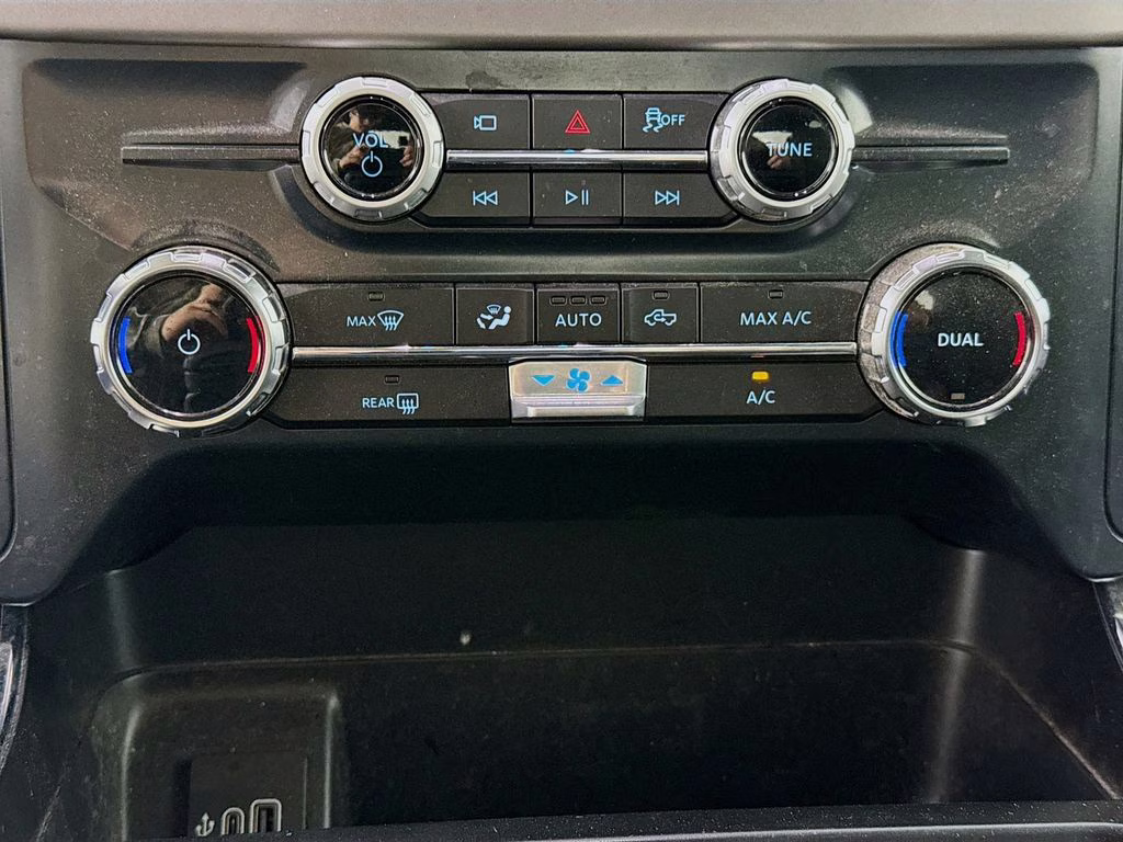 2025 Oxford White Ford F-150 XLT 4X4 Truck