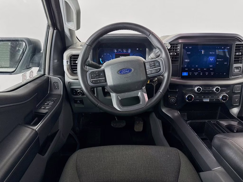 2025 Oxford White Ford F-150 XLT 4X4 Truck