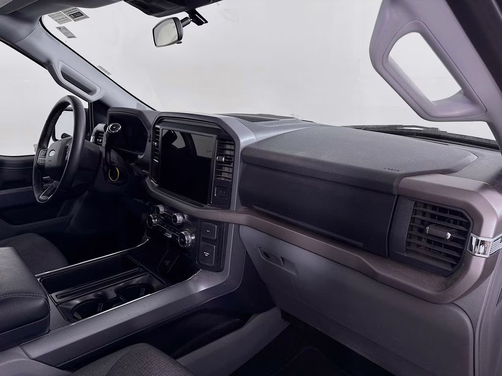 2025 Oxford White Ford F-150 XLT 4X4 Truck