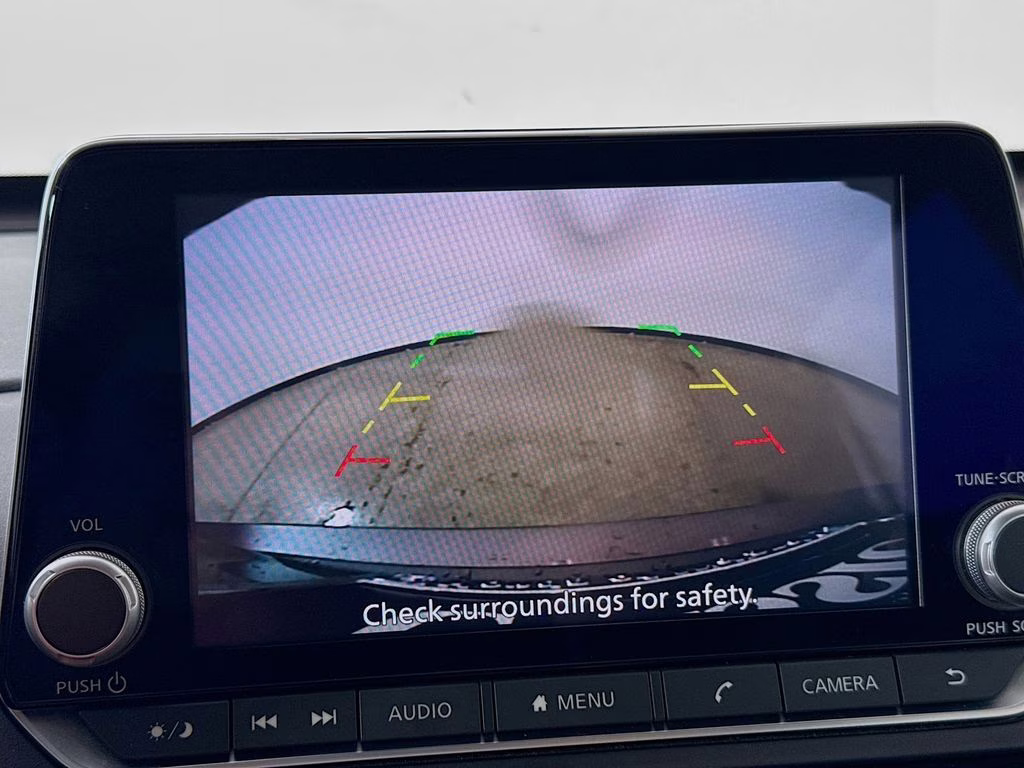 2024 Gun Metallic Nissan Altima 2.5 SV FWD Sedan