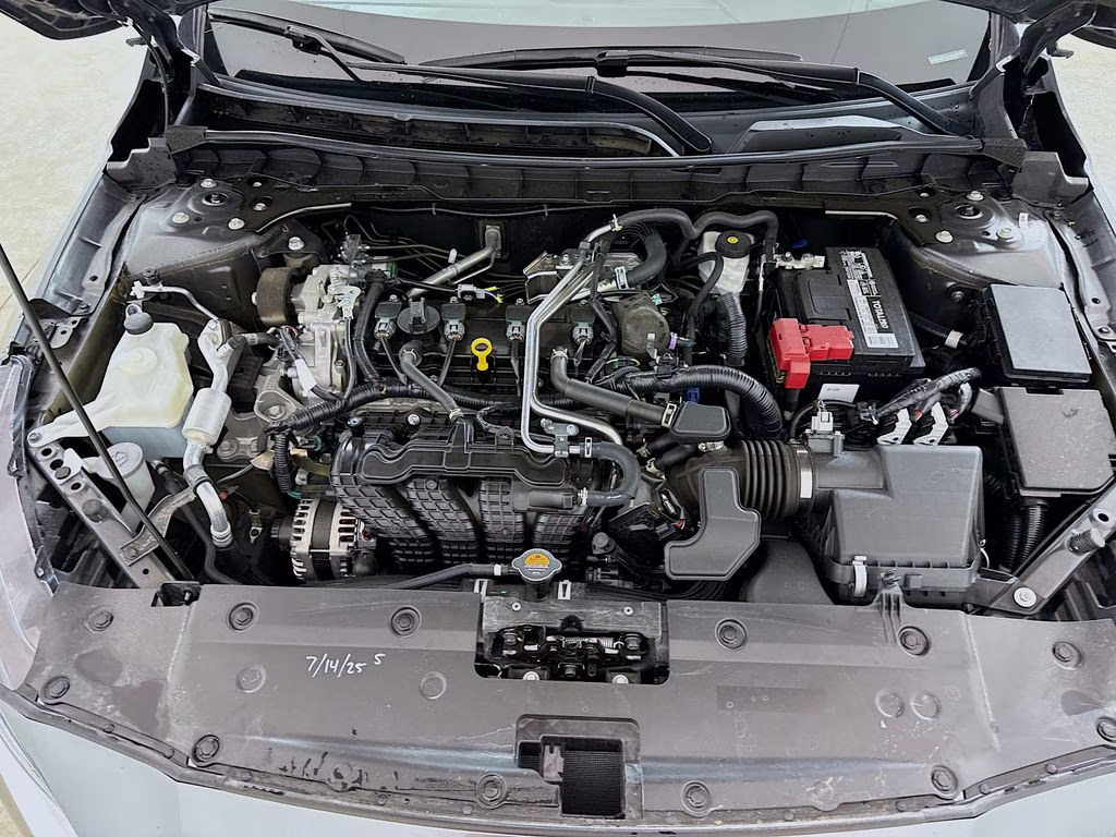 2024 Gun Metallic Nissan Altima 2.5 SV FWD Sedan