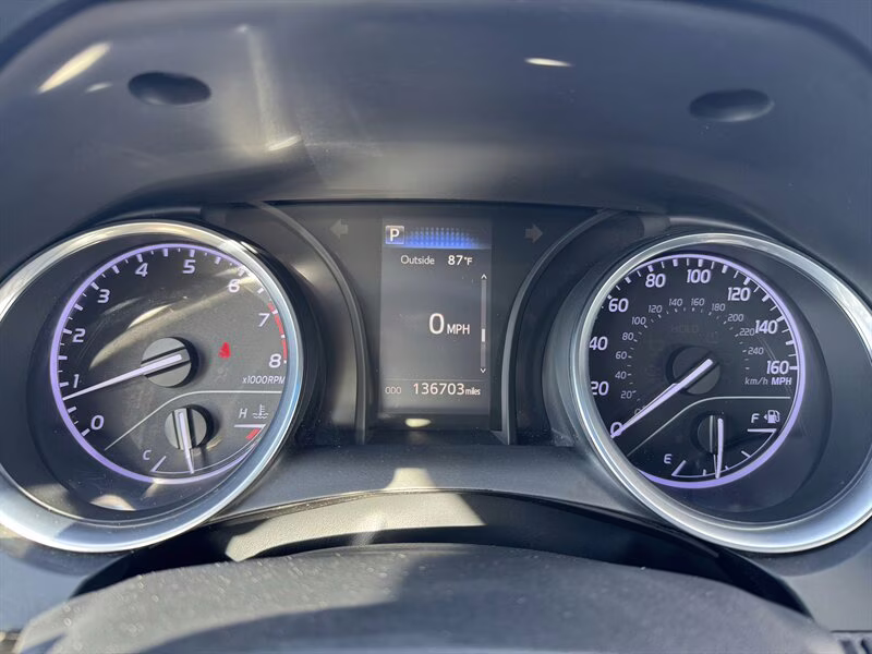 2018 Midnight Black Metallic Toyota Camry SE FWD Sedan