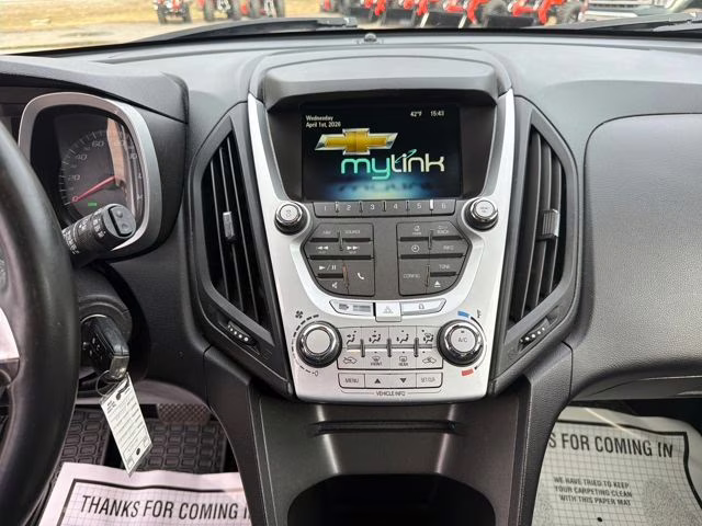 2015 Silver Ice Metallic Chevrolet Equinox LT AWD SUV