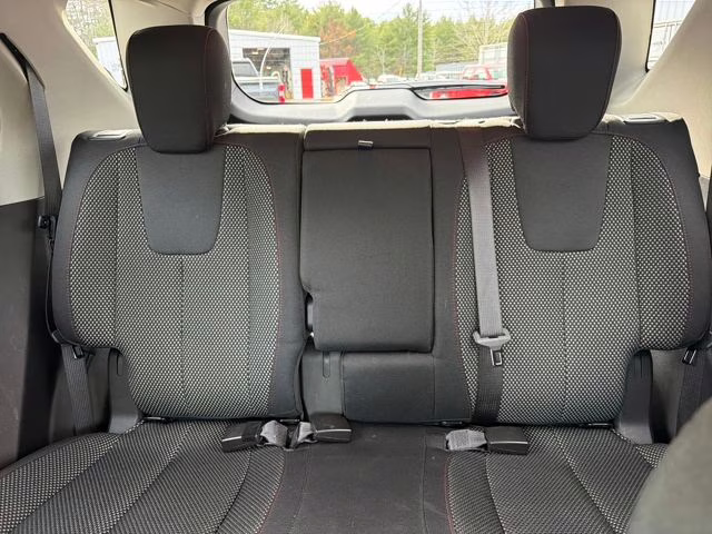 2015 Silver Ice Metallic Chevrolet Equinox LT AWD SUV