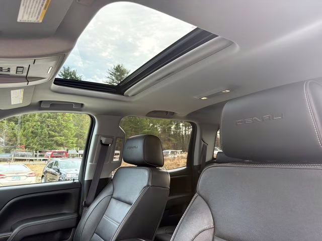 2016 Summit White GMC Sierra 2500HD Denali 4X4 Truck