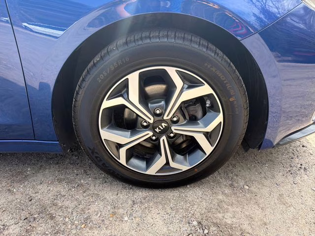 2019 Deep Sea Blue Kia Forte LXS FWD Sedan