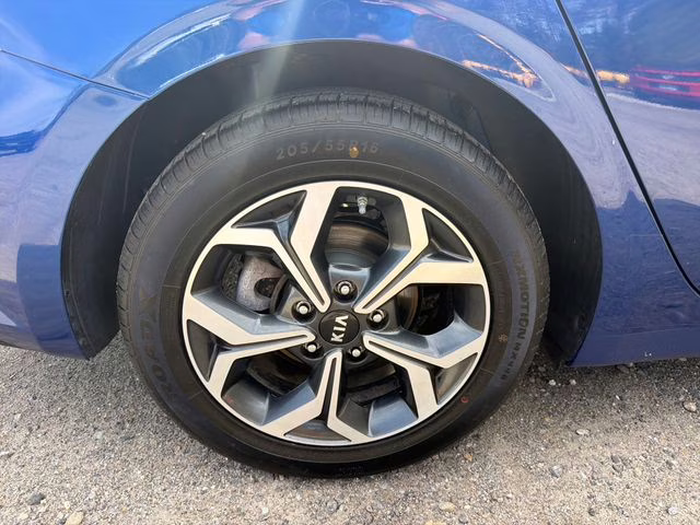 2019 Deep Sea Blue Kia Forte LXS FWD Sedan