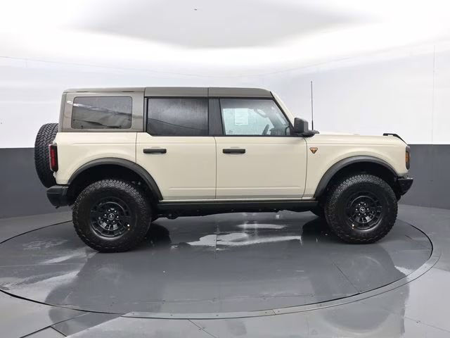 2026 Beige Ford Bronco Badlands 4X4 SUV