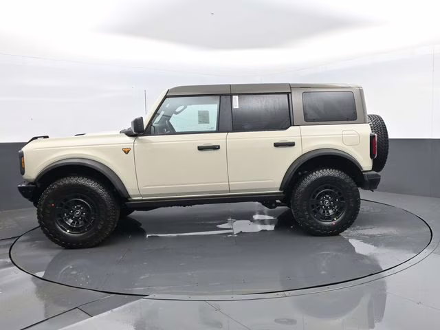 2026 Beige Ford Bronco Badlands 4X4 SUV