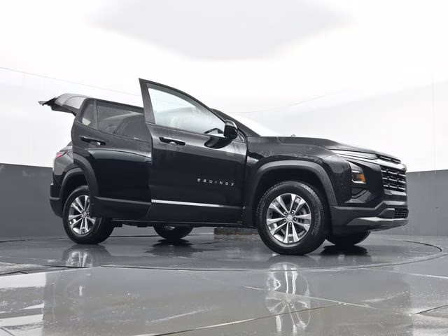 2025 Mosaic Black Metallic Chevrolet Equinox LT AWD SUV