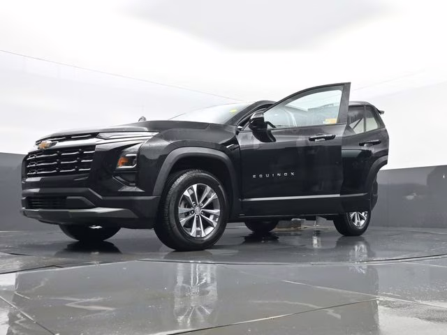 2025 Mosaic Black Metallic Chevrolet Equinox LT AWD SUV