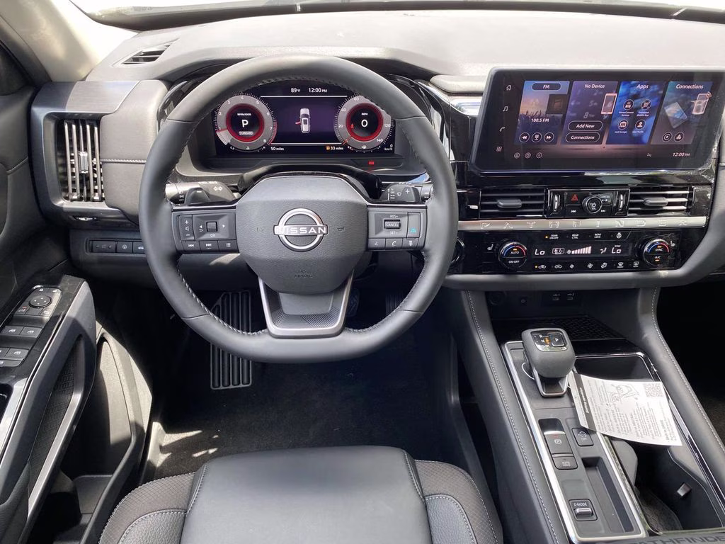 2026 Everest White Pearl Tricoat Nissan Pathfinder SL FWD SUV
