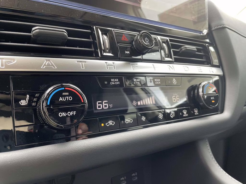 2026 Gun Metallic Nissan Pathfinder SL FWD SUV