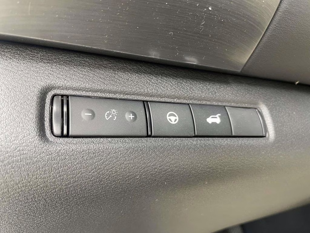 2026 Gun Metallic Nissan Pathfinder SL FWD SUV