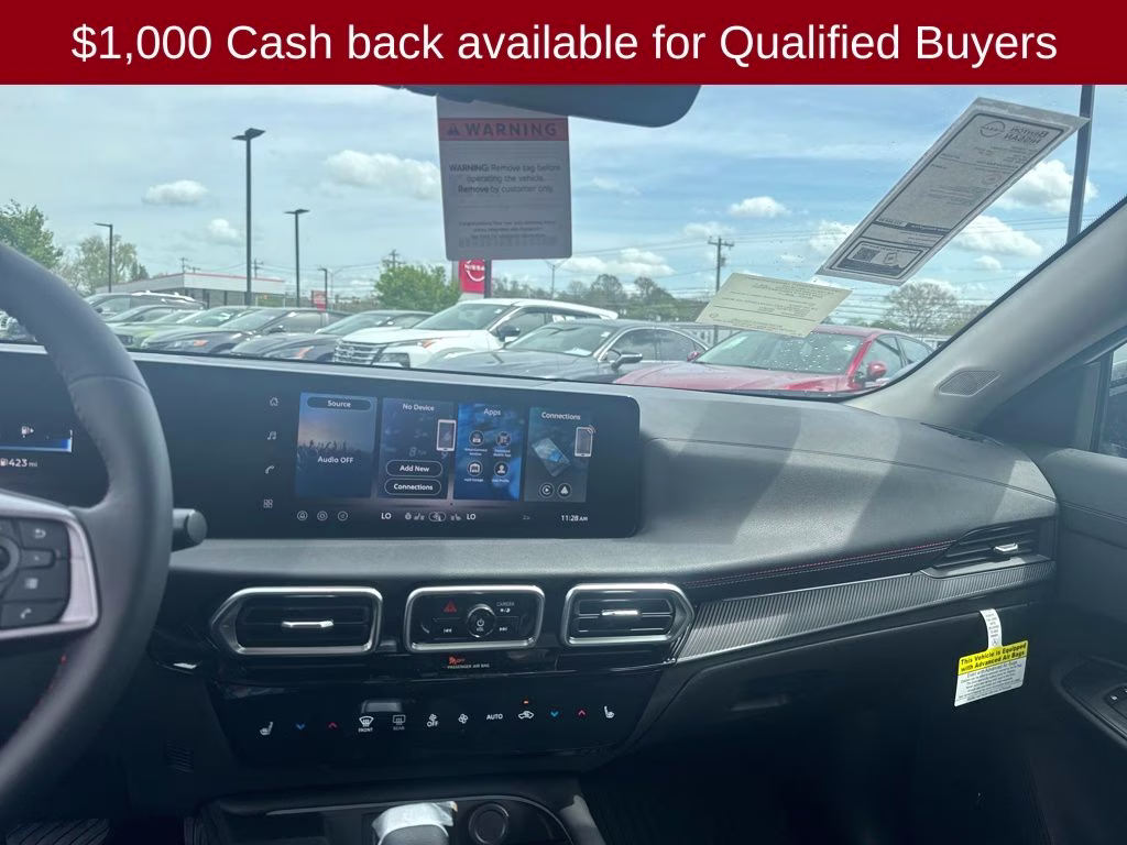 2026 Aspen White/Super Black Nissan Sentra SR FWD Sedan
