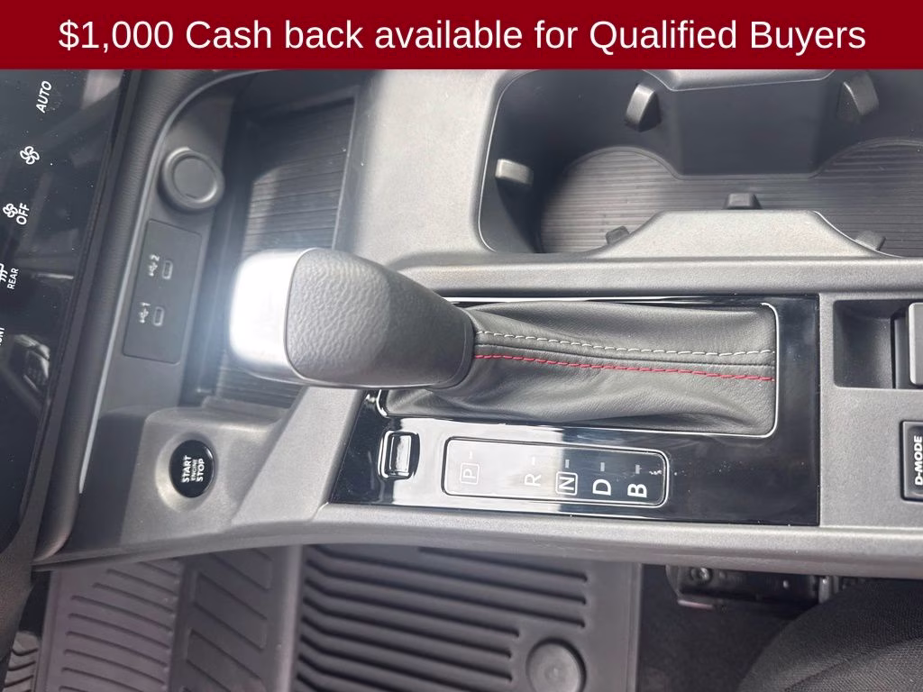 2026 Aspen White/Super Black Nissan Sentra SR FWD Sedan
