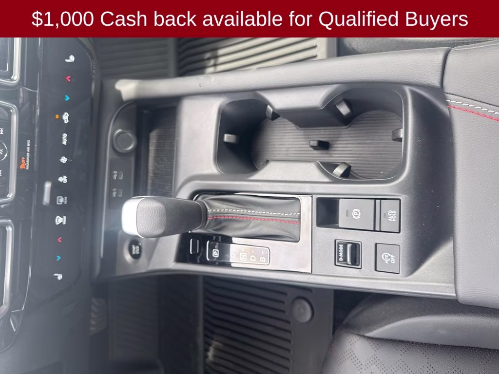 2026 Aspen White/Super Black Nissan Sentra SR FWD Sedan