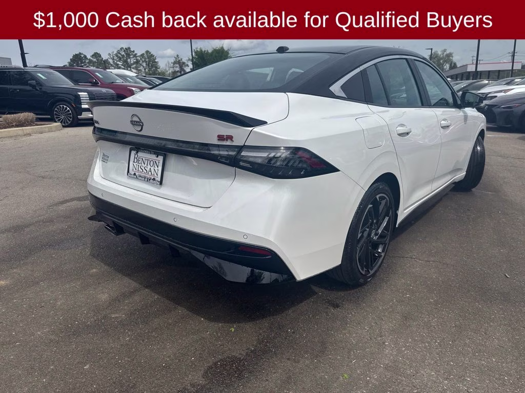 2026 Aspen White/Super Black Nissan Sentra SR FWD Sedan