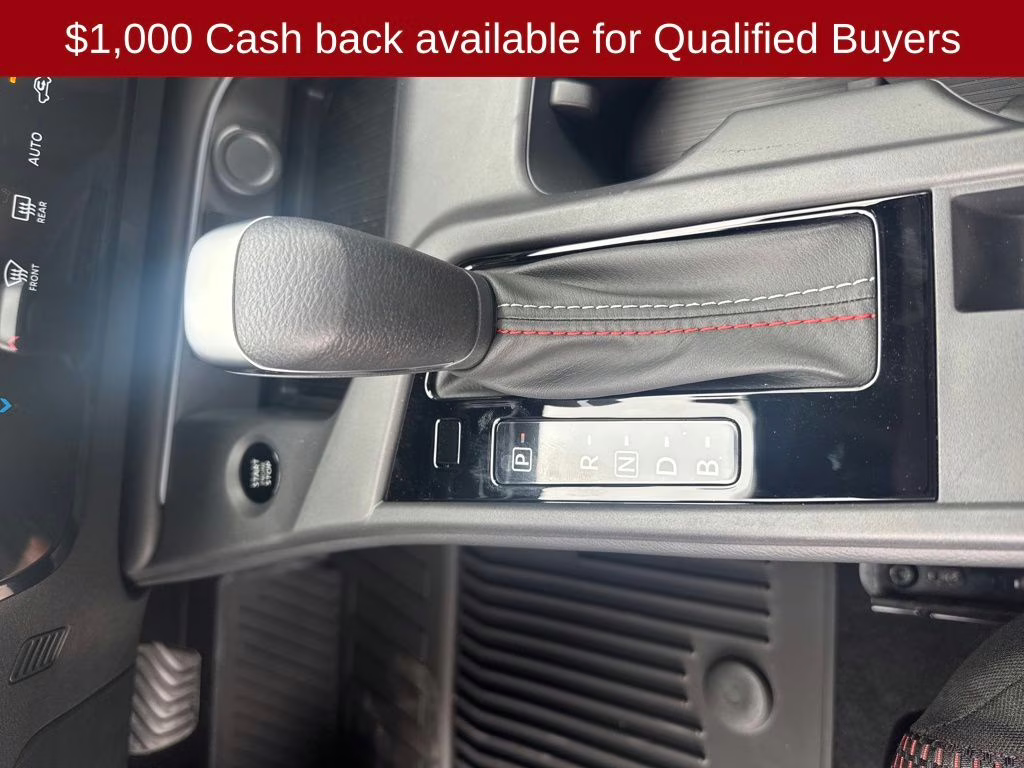 2026 Aspen White/Super Black Nissan Sentra SR FWD Sedan