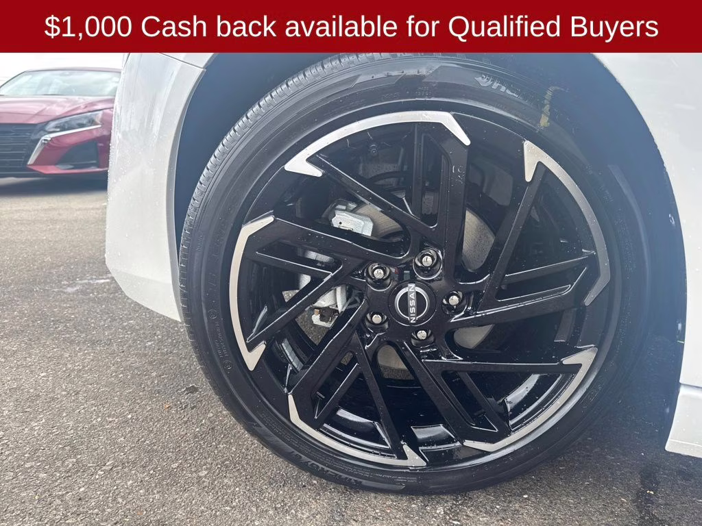 2026 Aspen White/Super Black Nissan Sentra SR FWD Sedan