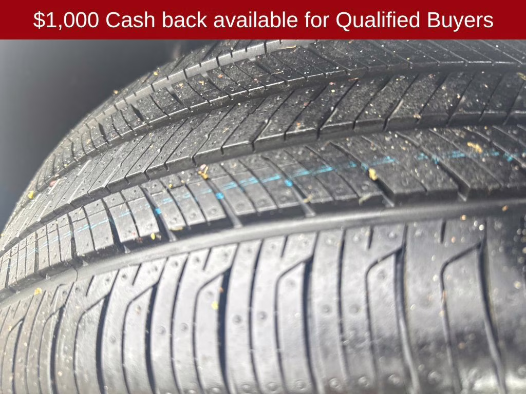 2026 Aspen White/Super Black Nissan Sentra SR FWD Sedan