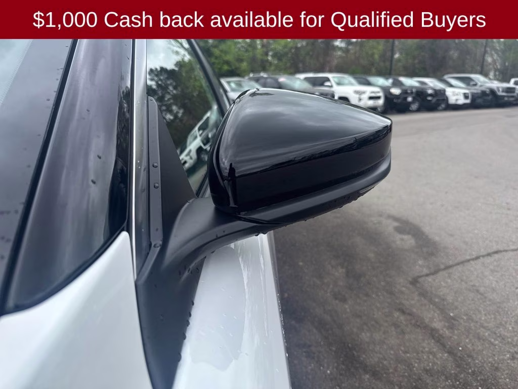 2026 Aspen White/Super Black Nissan Sentra SR FWD Sedan